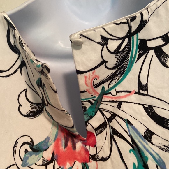 WHBM White Floral Tank Blouse - Picture 3 of 8